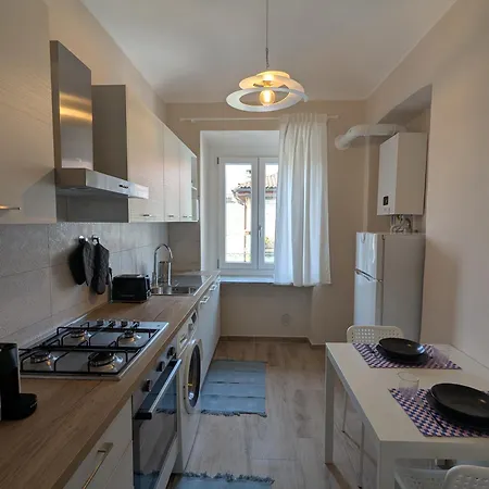 A Spasso - Moderno Con Cucina アパート *